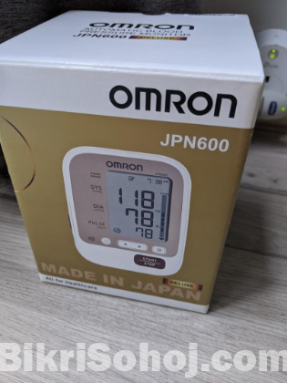 Digital blood pressure machine